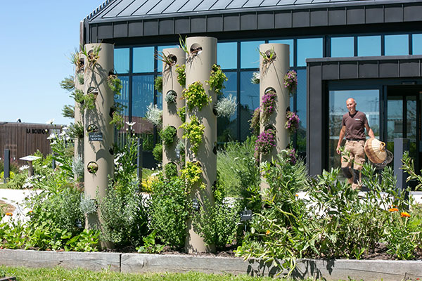 Ruban Bocager et jardin comestible - Le village Fleury Michon à Pouzauges