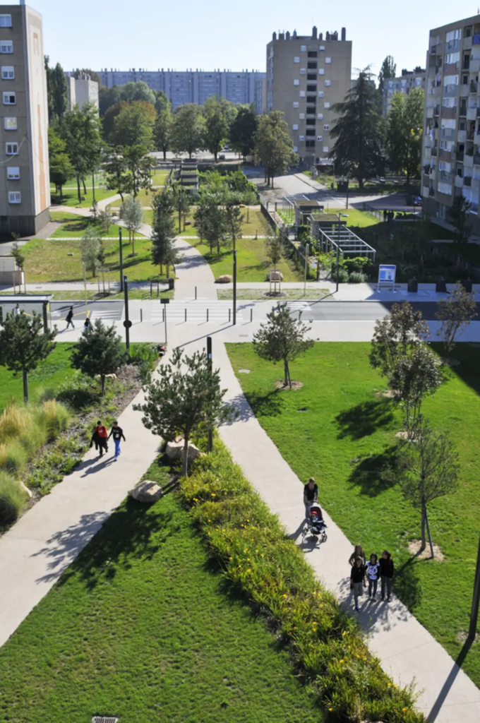 2- MACON  QUARTIER MARBE
